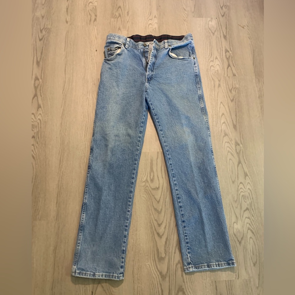 Blue Wrangler Jeans (Straight Boot fit)